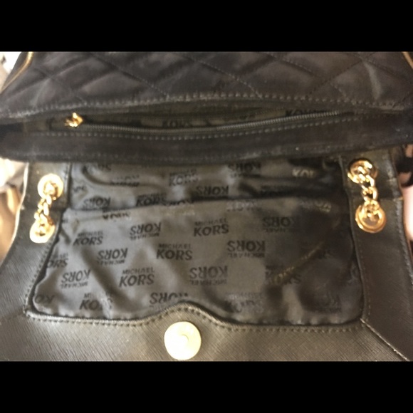 Michael Kors purse - Picture 3 of 3